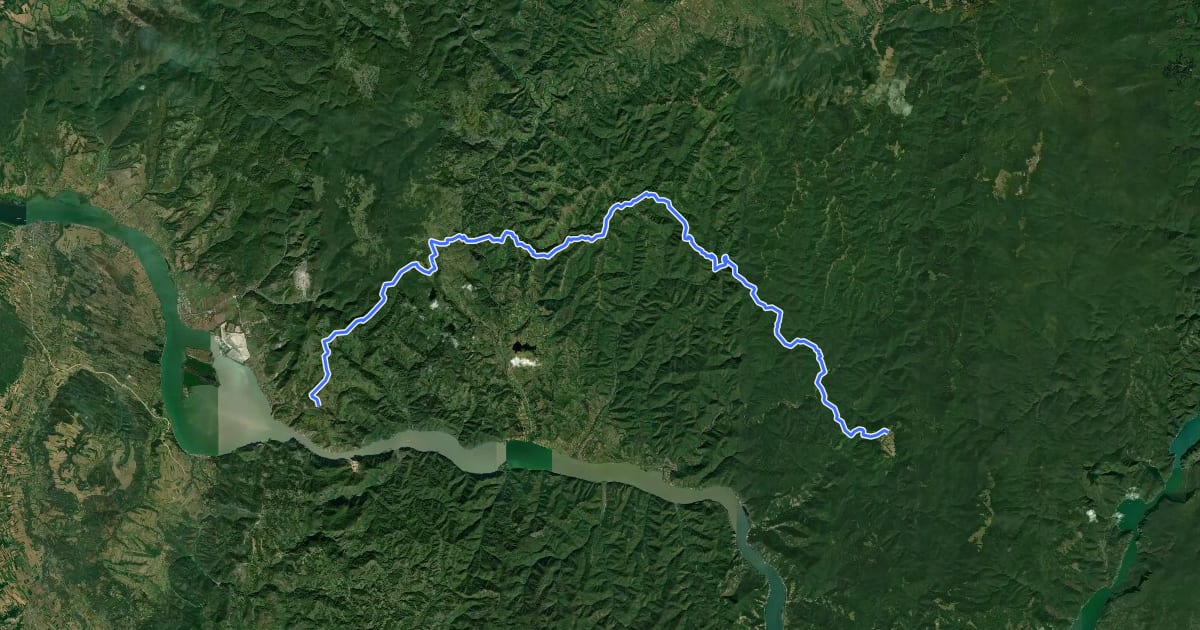 Маршрут Sfanta elena – Eibenthal (red tourist path) на спутниковом снимке