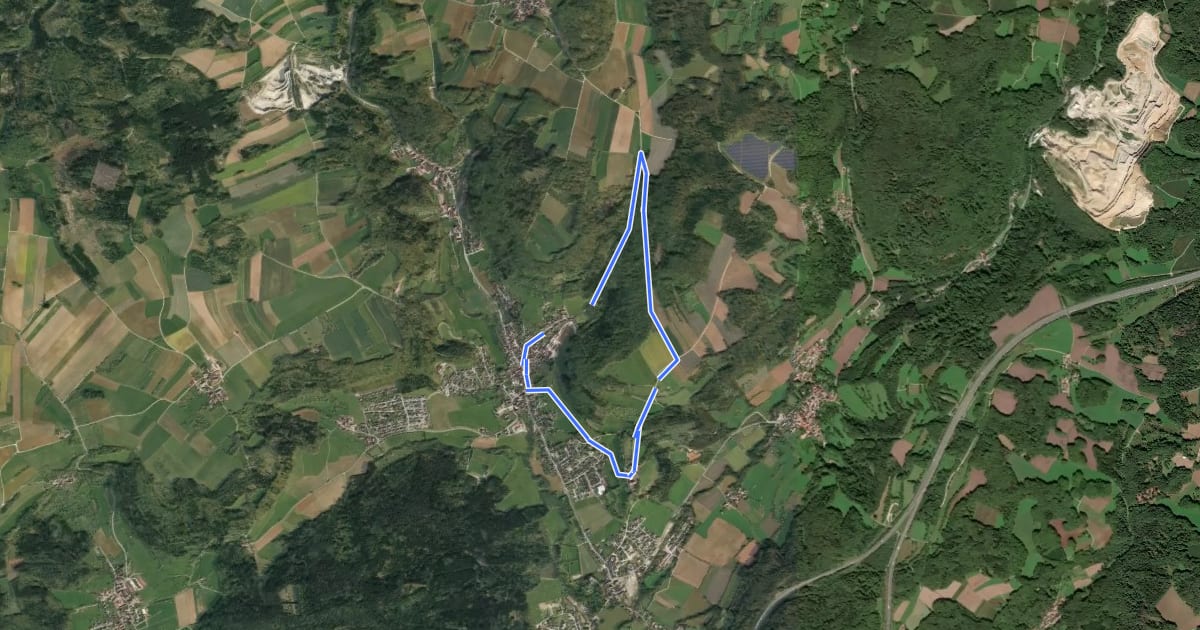 Маршрут Simmelsdorfer Rundwanderweg Grün 3 на спутниковом снимке