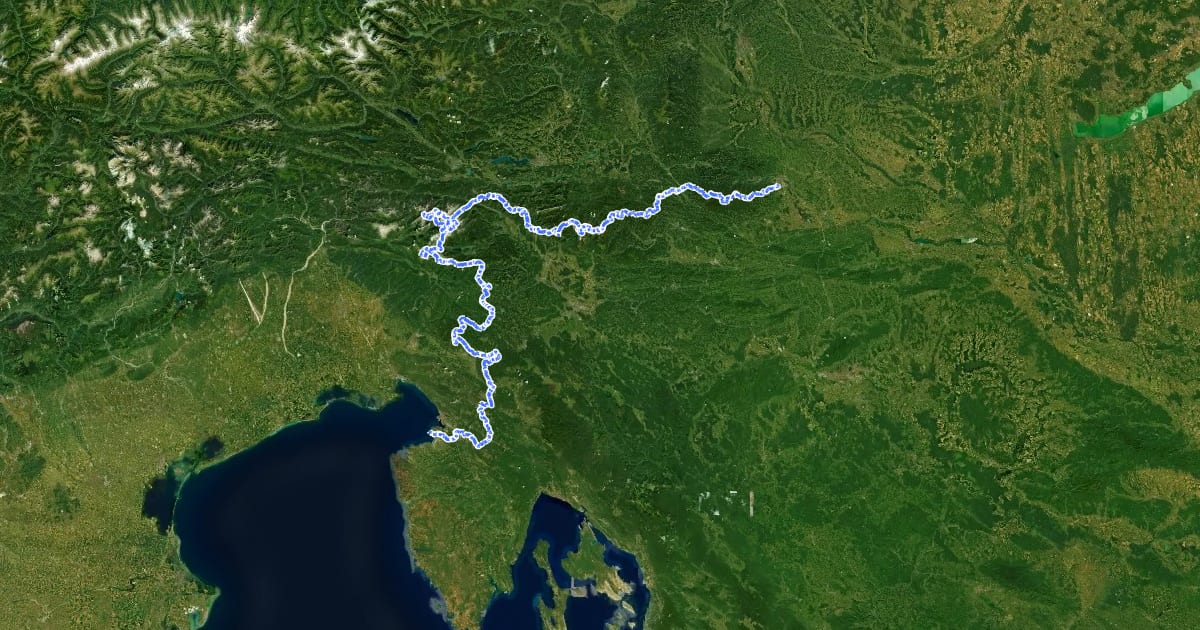 Маршрут Slovenska planinska pot на спутниковом снимке