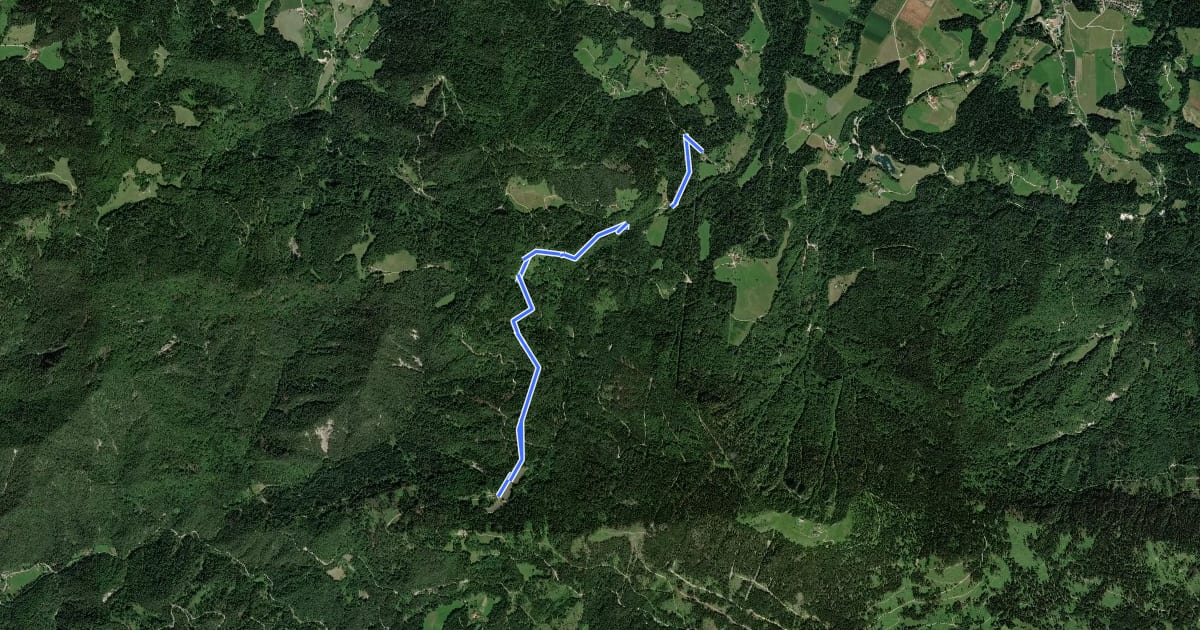 Маршрут Smučarska koča - Koča na Ledinah на спутниковом снимке