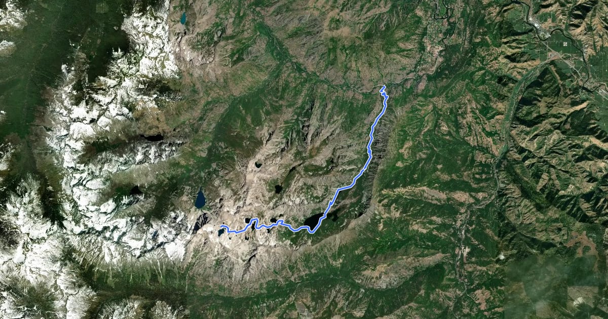 Маршрут Snow Lakes Trail на спутниковом снимке