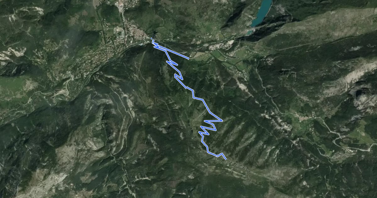 Маршрут Sommet de Destourbes (1 547 m) на спутниковом снимке