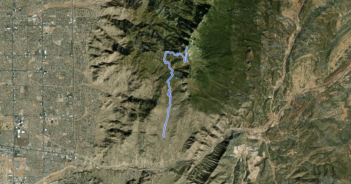 Маршрут South Sandia Peak vis Three Gun Tr and Embudito Tr на спутниковом снимке