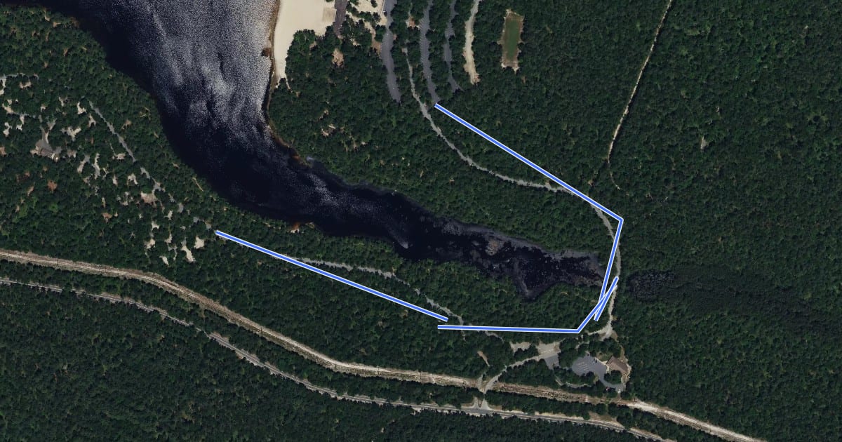 Маршрут South Shore (Red) Trail на спутниковом снимке