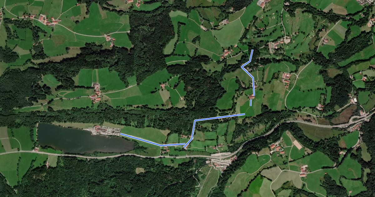 Маршрут Stallauer Weiher - Straß на спутниковом снимке