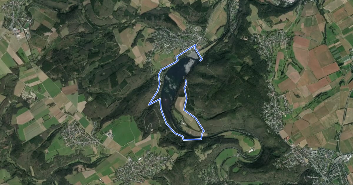 Маршрут Stauseerundweg Obermaubach на спутниковом снимке