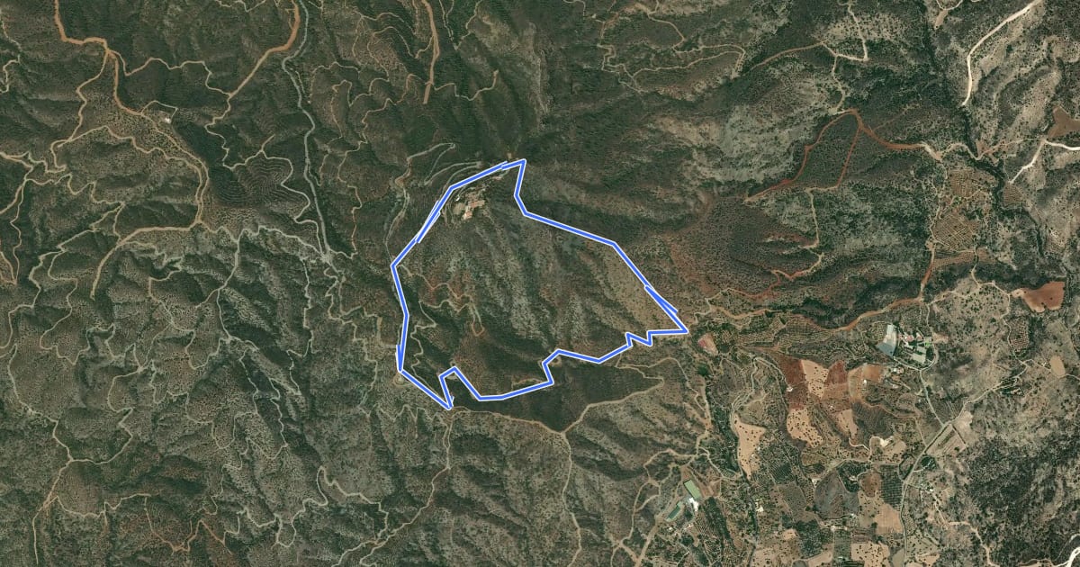 Маршрут Stavrovouni Nature Trail на спутниковом снимке