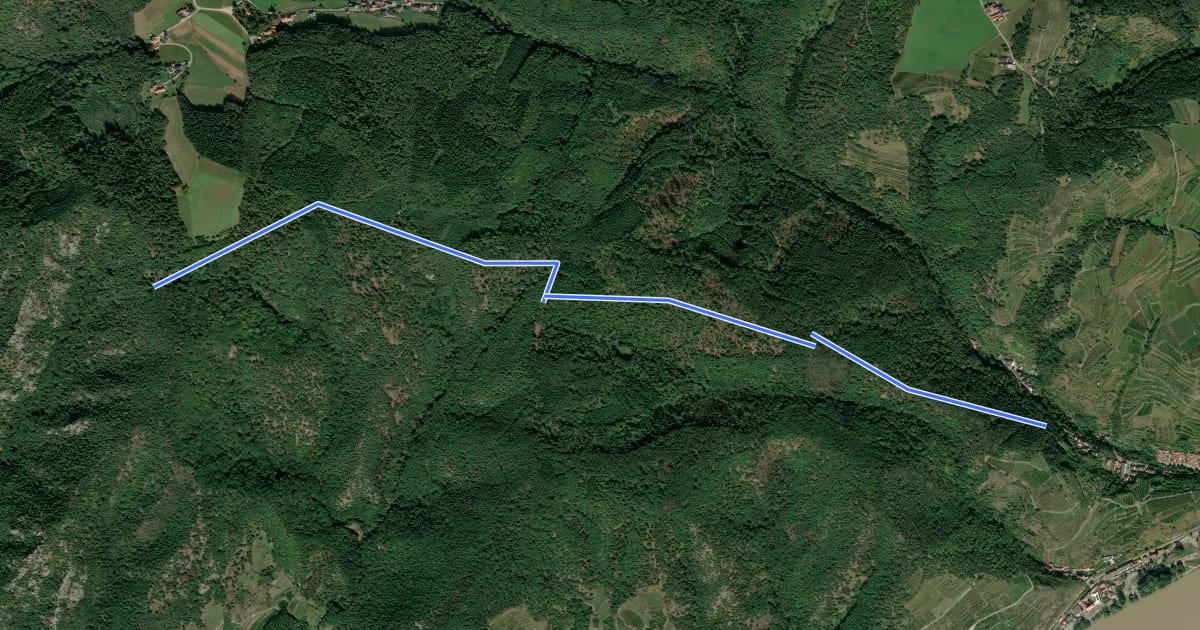 Маршрут Stein a.d. Donau-Fesslhütte über Hengelwand (grün) на спутниковом снимке