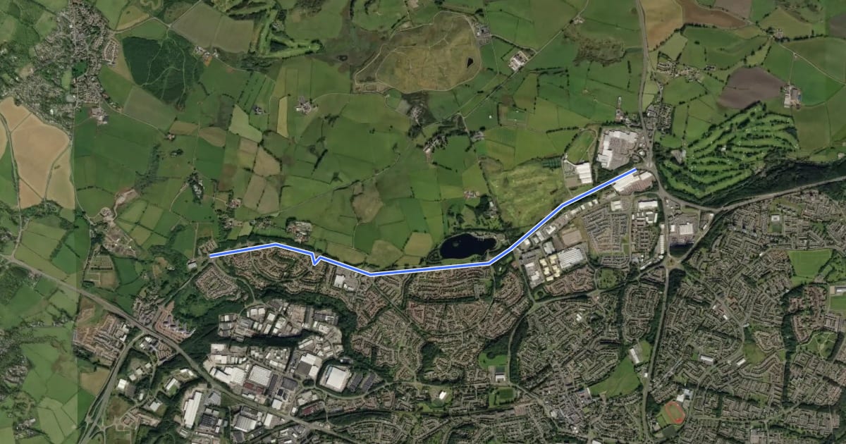 Маршрут Stewartfield Way Cycle Route на спутниковом снимке