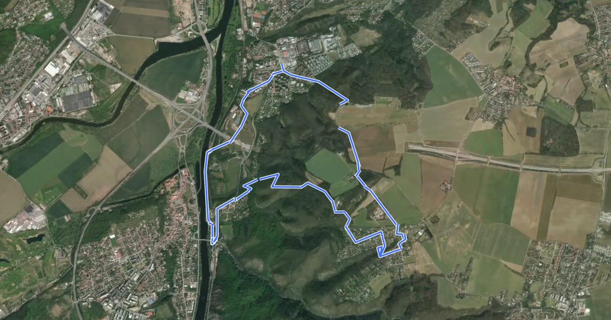 Маршрут Stezka svobody 1938-1945 okruh 10,5km на спутниковом снимке