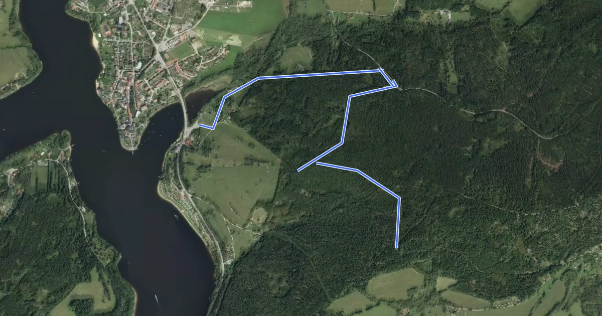 Маршрут stoupání k singltrailům на спутниковом снимке