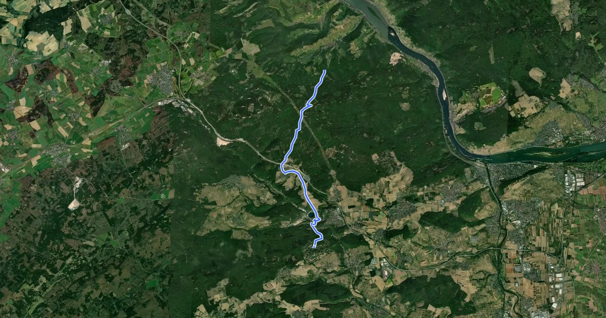 Маршрут Stromberg - Niederheimbach (grünes Dreieck) на спутниковом снимке