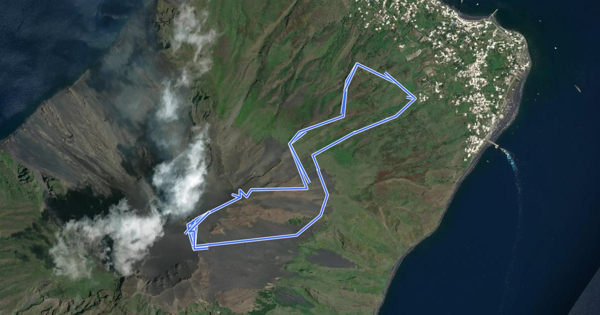 Маршрут Stromboli Volcano trail на спутниковом снимке