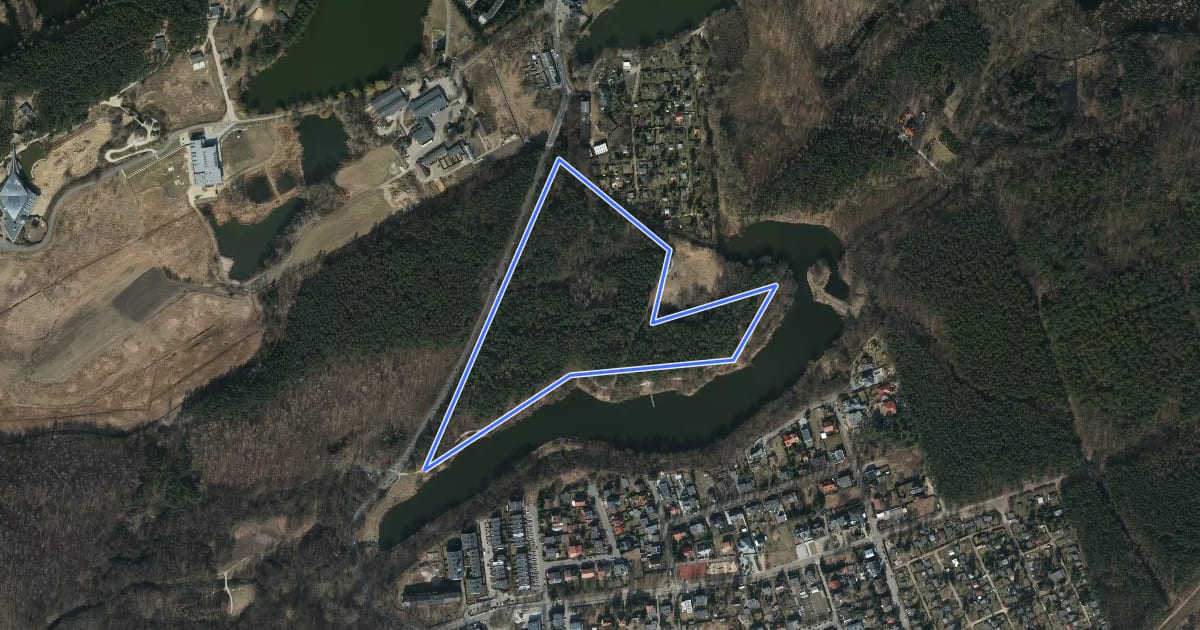Маршрут Szlak nad Stawem Browarnym на спутниковом снимке