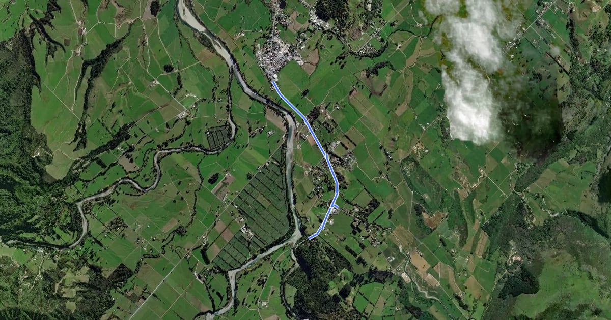 Маршрут Tākaka Pōhara Shared Pathway на спутниковом снимке