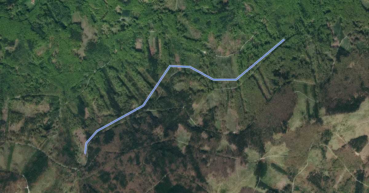 Маршрут Tajemný trail на спутниковом снимке