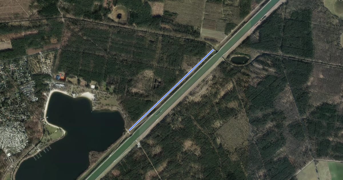 Маршрут Tankumsee Nord-Ost (21) - Allerkanal Durchführung Elbe-Seitenkanal West (72) на спутниковом снимке