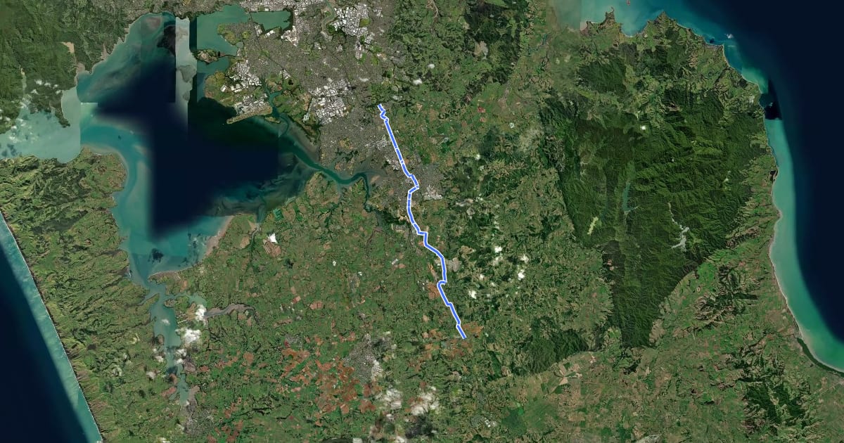 Маршрут Te Araroa - 02 Auckland - n Totara Park, Wairere Road, Manurewa to Bombay на спутниковом снимке