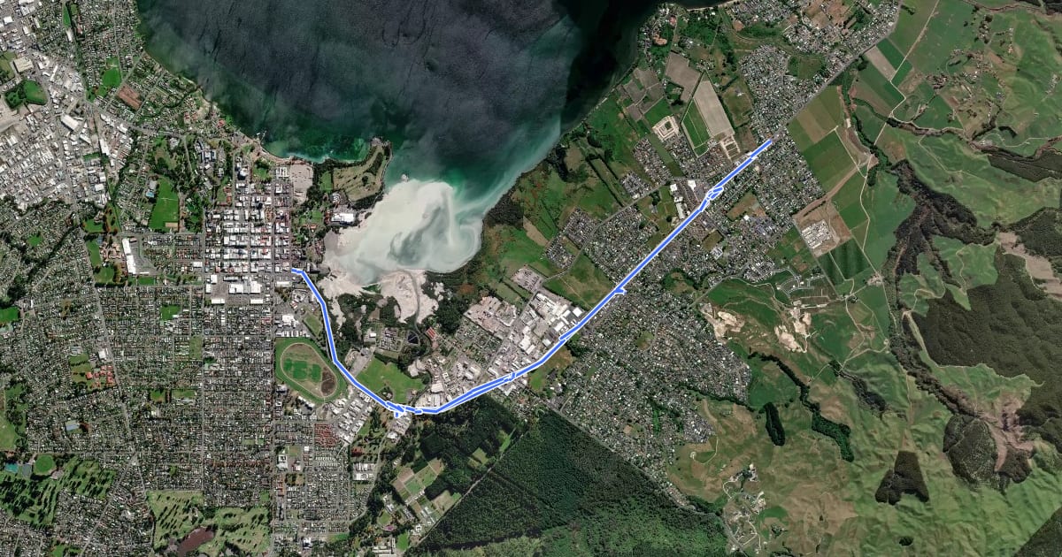 Маршрут Te Ngae Shared Path на спутниковом снимке