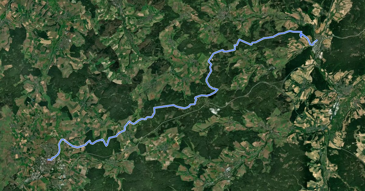 Маршрут Thüringen-Hessen-Rhein-Wanderweg 04, Kirchheim - Alsfeld на спутниковом снимке