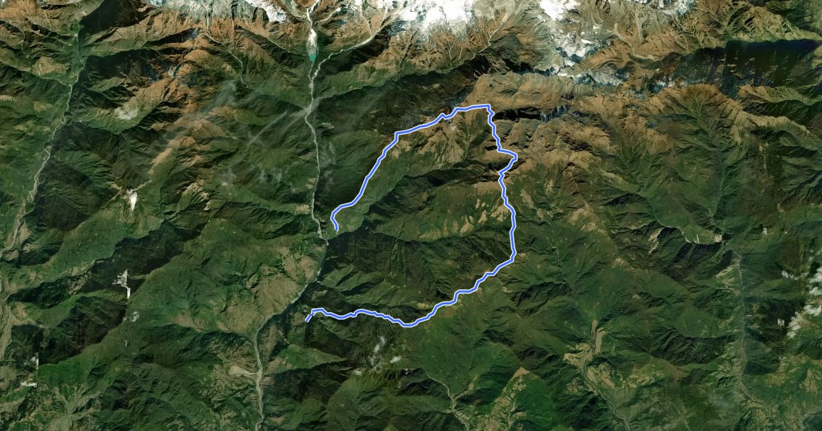 Маршрут Tiuche Lake на спутниковом снимке