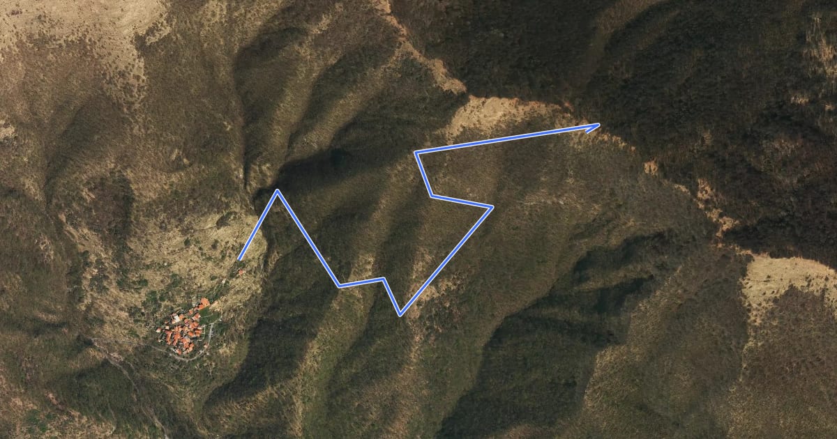 Маршрут Tonno - Stazzone (Area di Sosta) на спутниковом снимке
