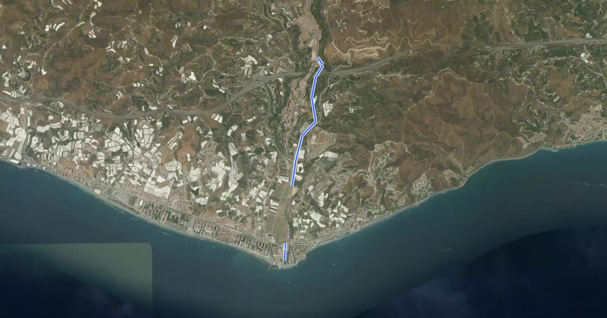 Маршрут Torrox - Torrox Costa на спутниковом снимке