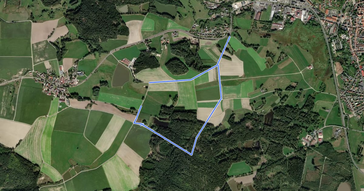 Маршрут Tour 8 - Kapelle und Opferstein на спутниковом снимке
