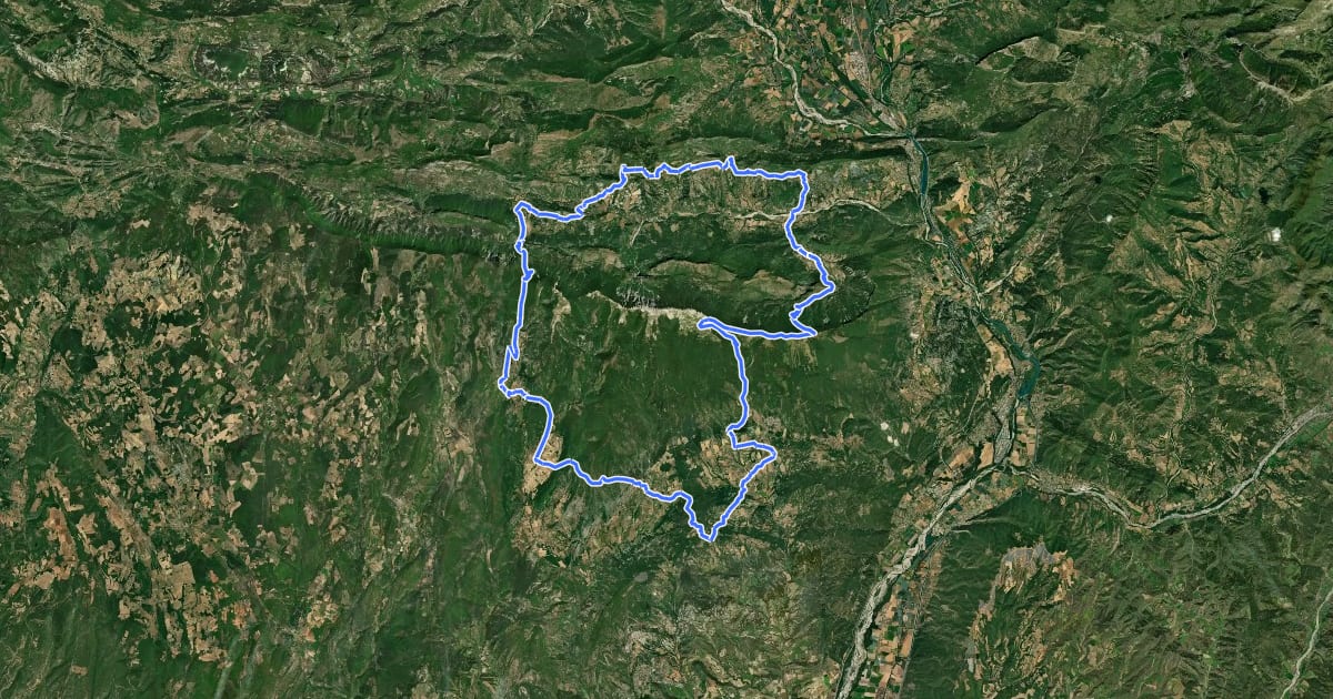 Маршрут Tour de la Montagne de Lure на спутниковом снимке