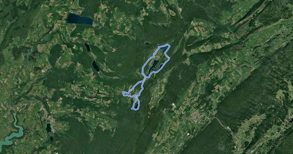 Маршрут Tour des 5 Lacs на спутниковом снимке