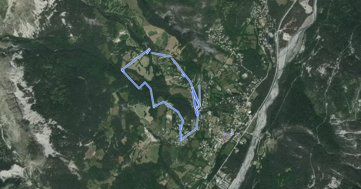 Маршрут Tour des Chapelles на спутниковом снимке