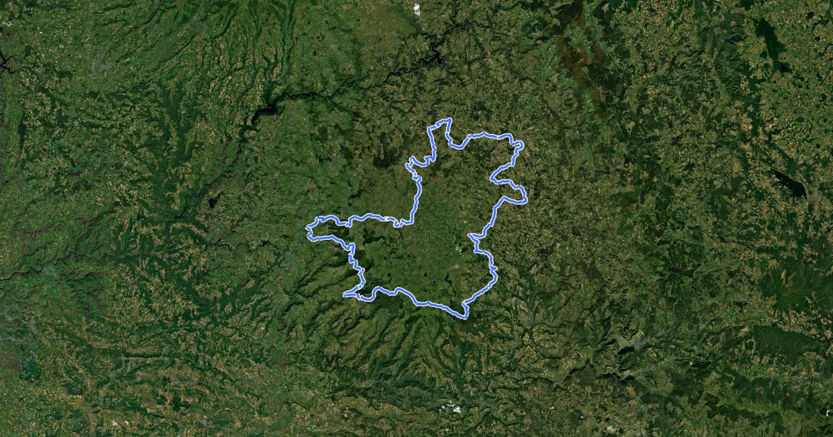 Маршрут Tour des Monts d'Aubrac на спутниковом снимке