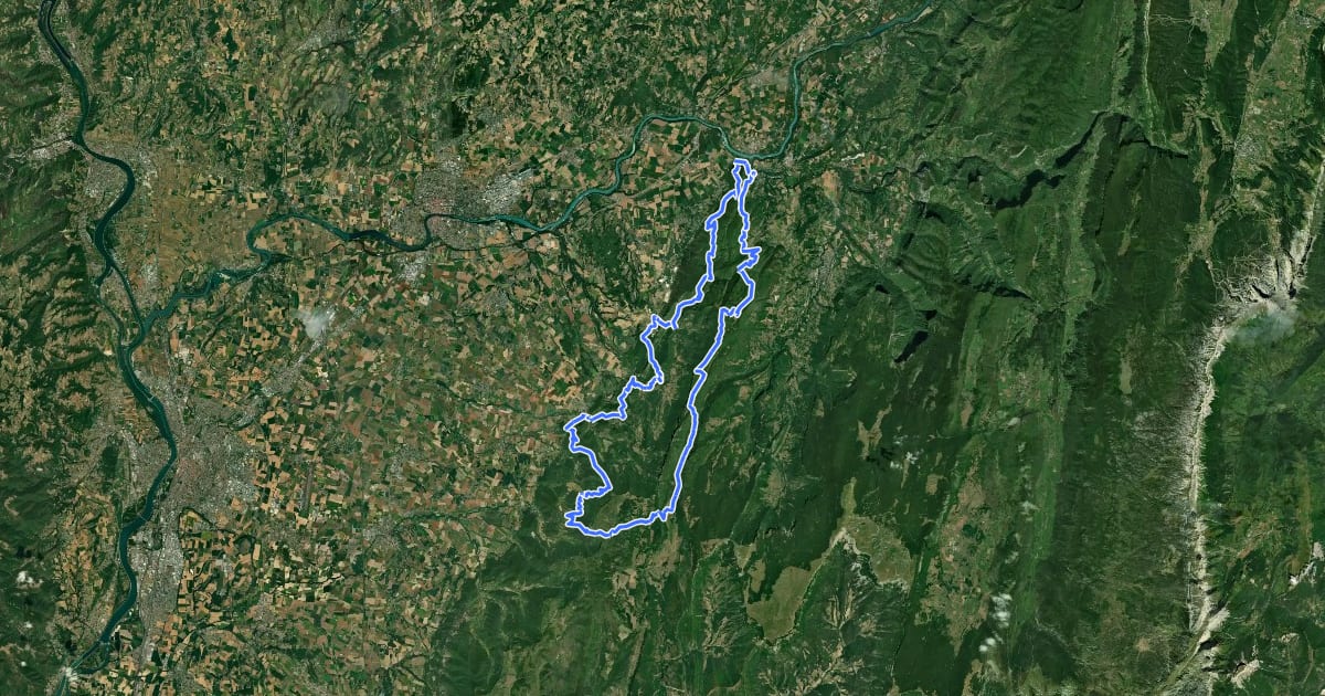 Маршрут Tour des Monts du Matin на спутниковом снимке