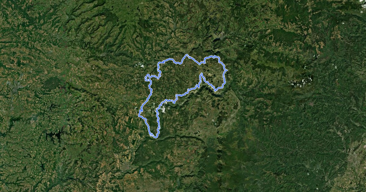 Маршрут Tour du Causse de Sauveterre на спутниковом снимке