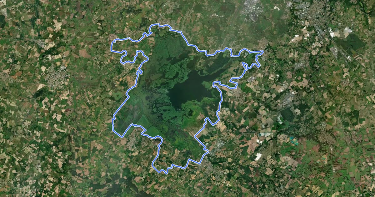 Маршрут Tour du Lac de Grand Lieu на спутниковом снимке