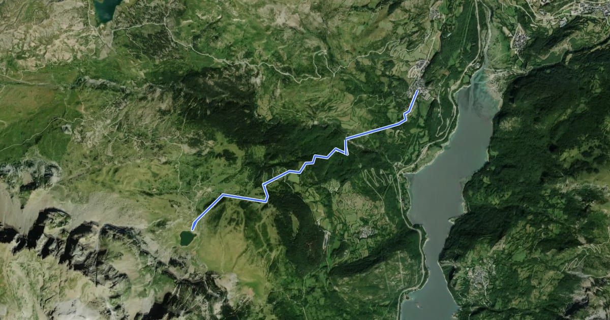 Маршрут Tramacastilla de Tena - Ibón de Piedrafita на спутниковом снимке