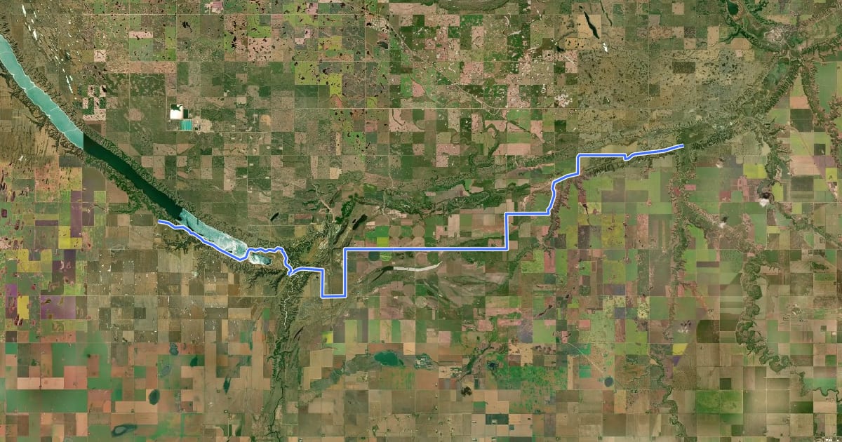 Маршрут Trans Canada Trail (Lumsden to Buffalo Pound Prov Park) на спутниковом снимке