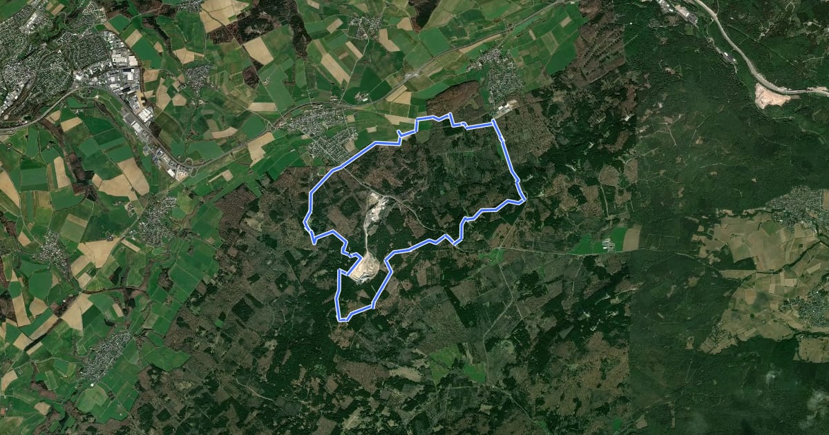 Маршрут Traumschleife Schanzerkopf-Tour на спутниковом снимке