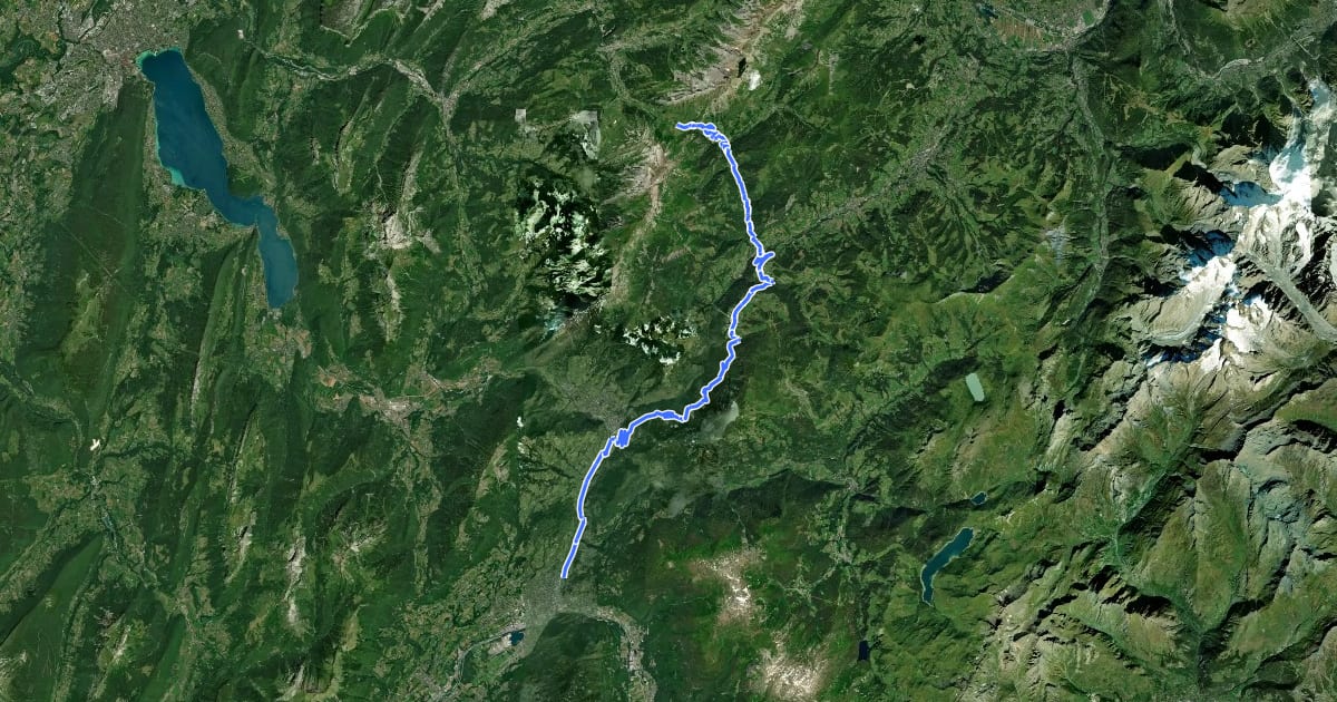 Маршрут Traversée des Aravis на спутниковом снимке