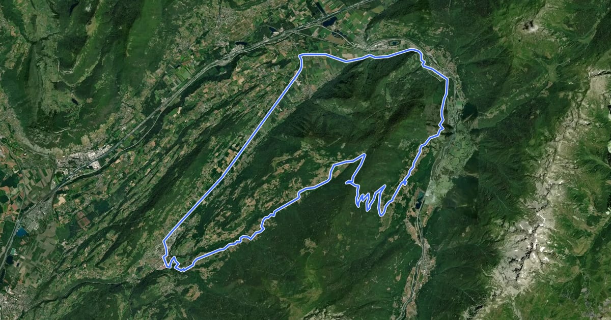 Маршрут Traversée des Hurtières на спутниковом снимке