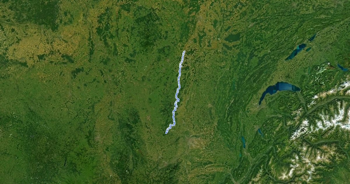 Маршрут Traversée des Mont du Beaujolais на спутниковом снимке