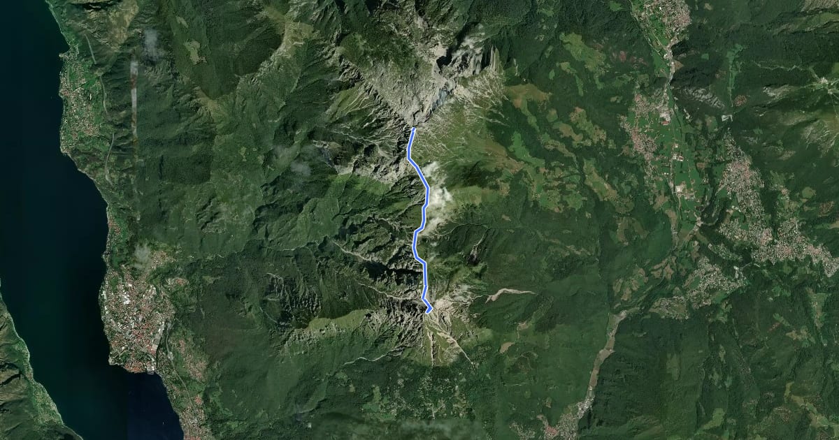 Маршрут Traversata Alta delle Grigne на спутниковом снимке