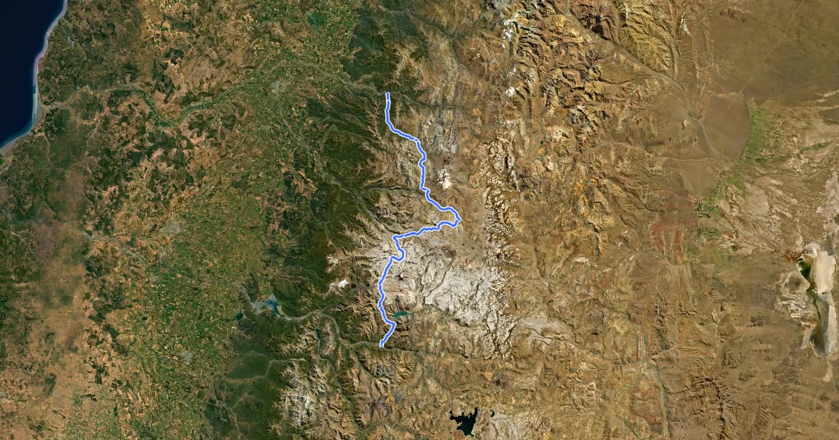 Маршрут Travesía de los Volcanes на спутниковом снимке