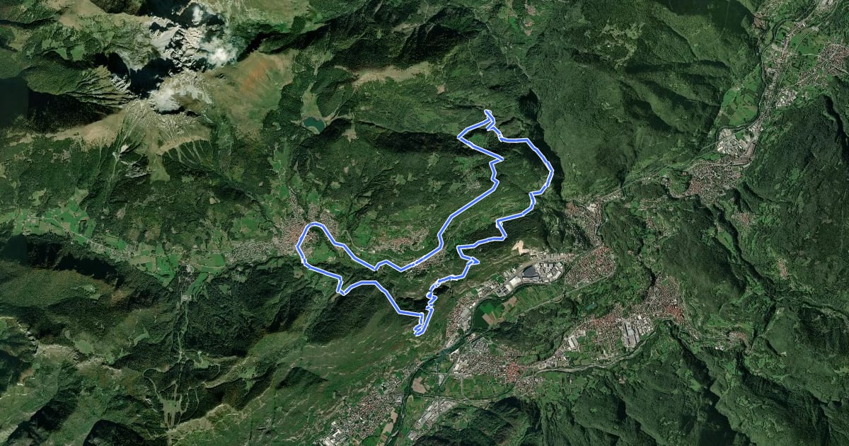 Маршрут Trekking tra malghe e menhir anello 8: Trekking menhir e incisioni rupestri на спутниковом снимке
