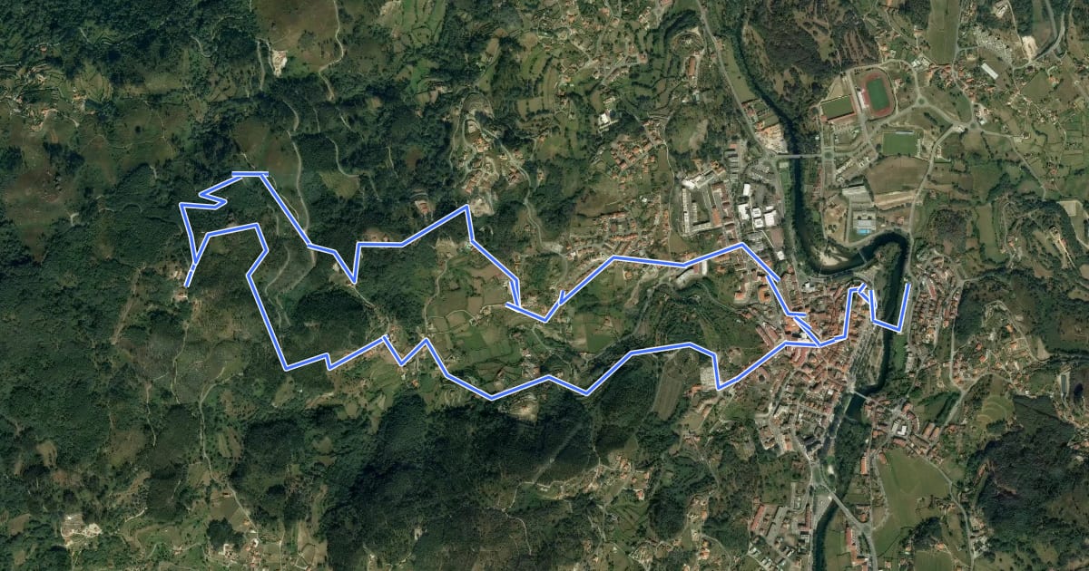 Маршрут Trilho do Castelo de Santa Cruz на спутниковом снимке