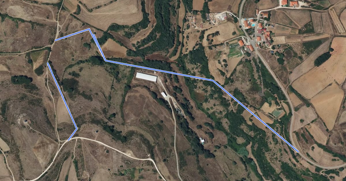 Маршрут Trilho do Ribeiro da Murteira на спутниковом снимке