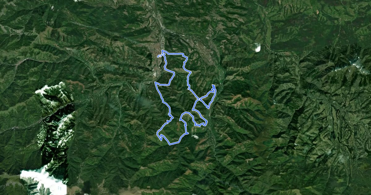 Маршрут Troyan Run 41 km на спутниковом снимке