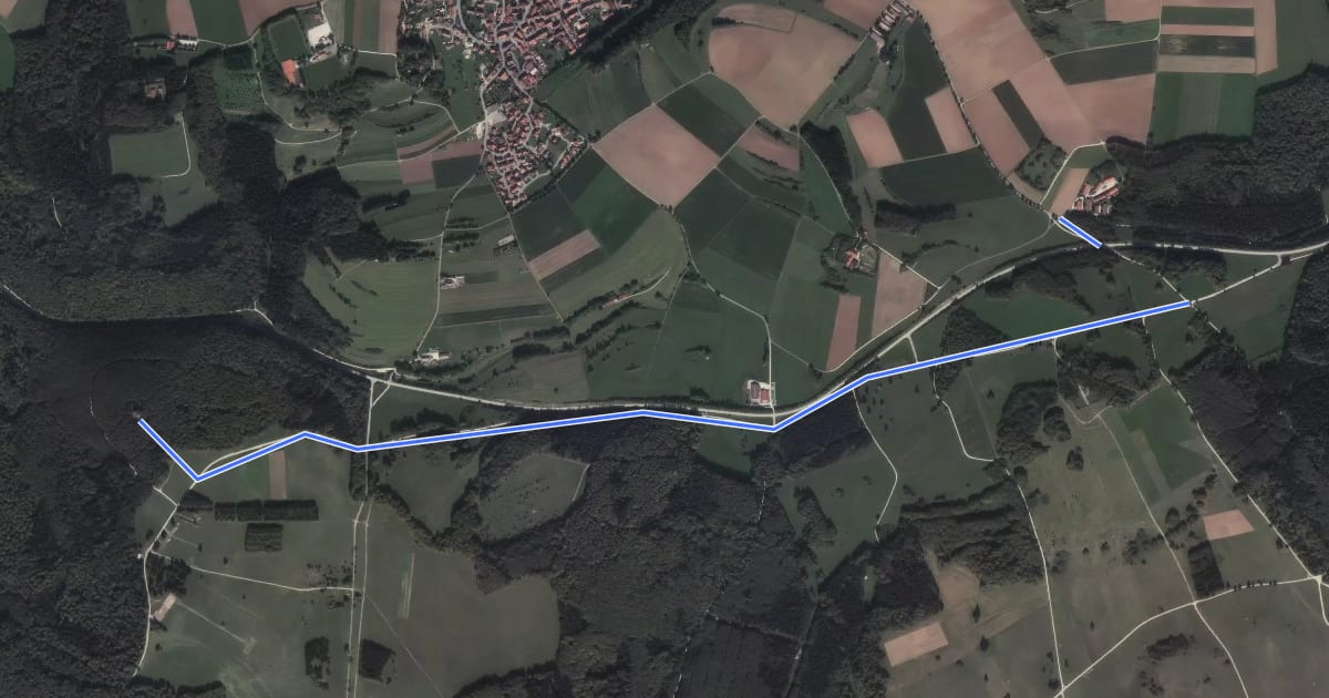 Маршрут Truppenübungsplatz Wanderweg Nr. 8: Eingang Eichenfeld - Turm Hursch на спутниковом снимке