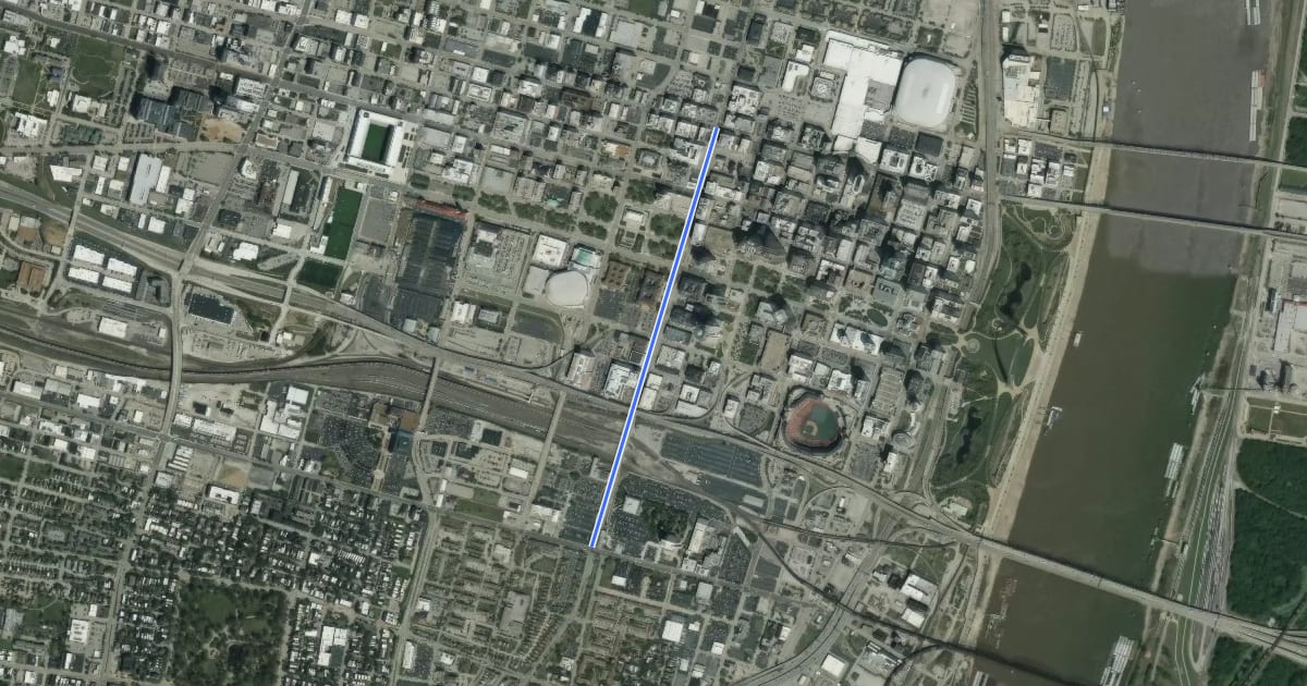 Маршрут Tucker Boulevard на спутниковом снимке