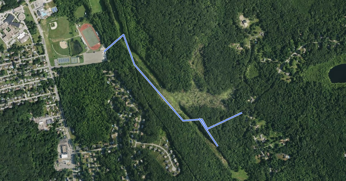 Маршрут Tucker Field Trail на спутниковом снимке
